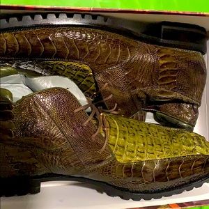 Gator Boots!! Classic!
